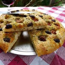 Focaccia Pugliese with cherry tomatoes and kalamata olives @allourway.com