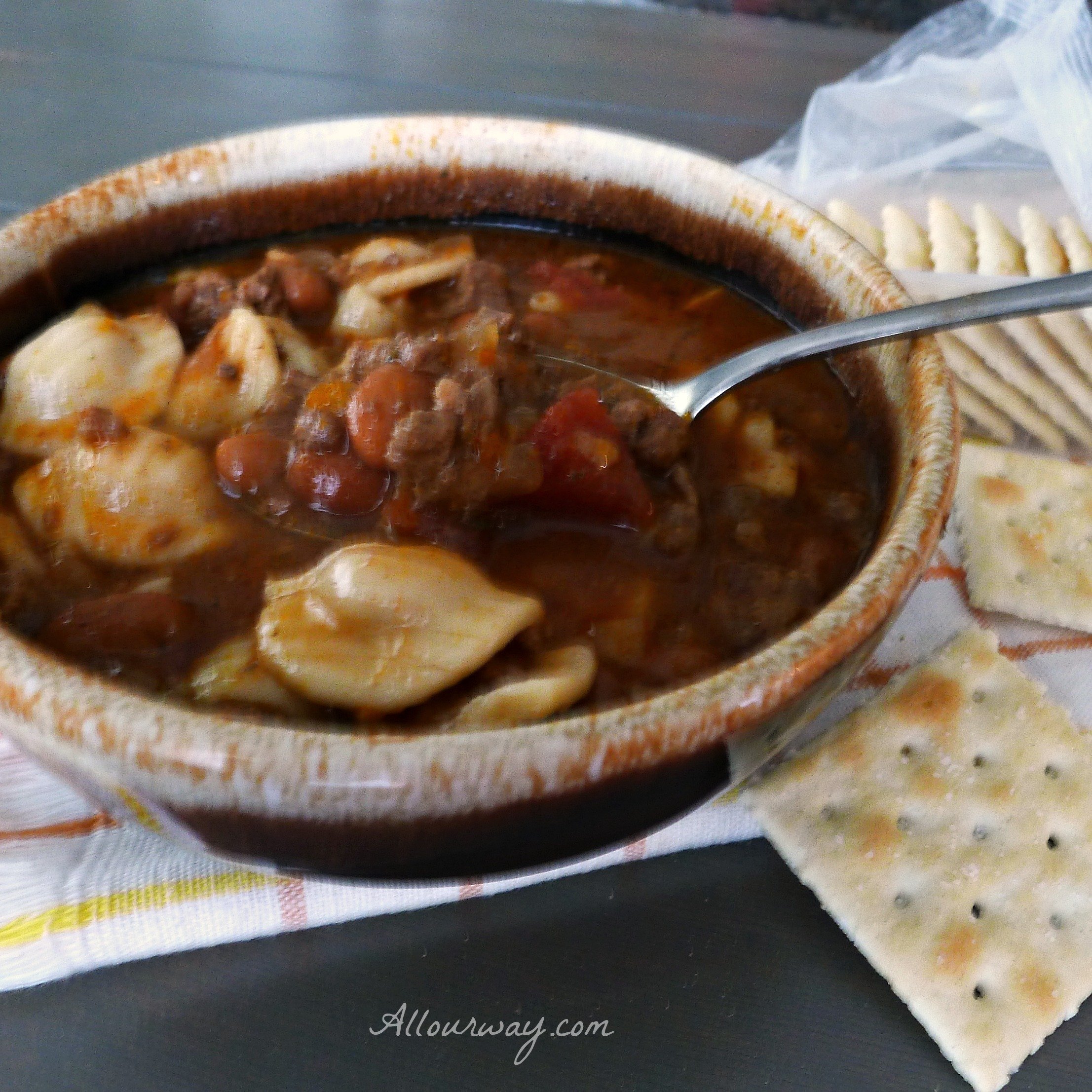 Spicy Chili Con Carne with Pasta @ Allourway.com