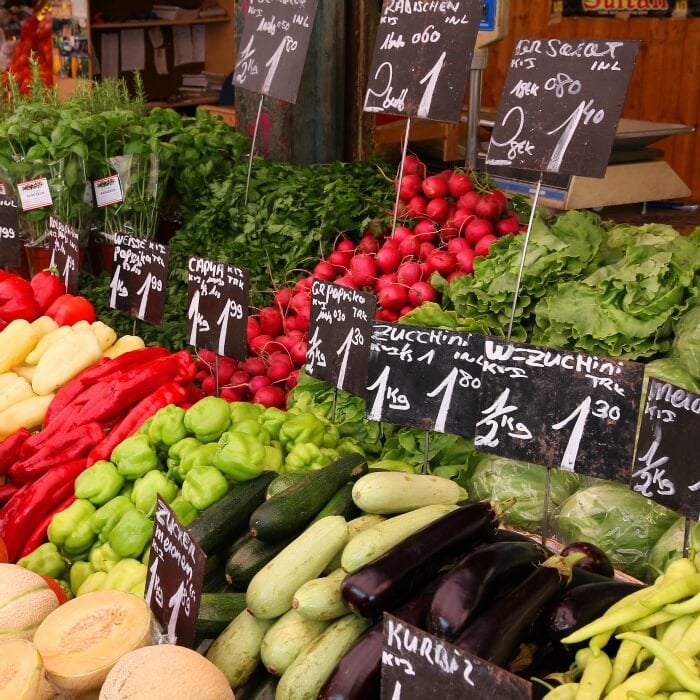 Italian Farmers Market selling seasonal vegetables for Chicken Minestrone @allourway.com