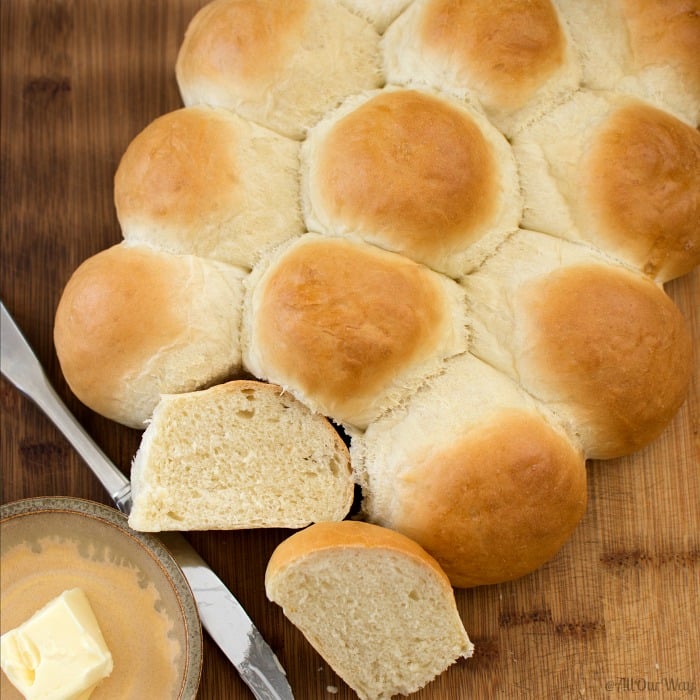 Easy 3-Hour Italian Dinner Rolls @allourway.com