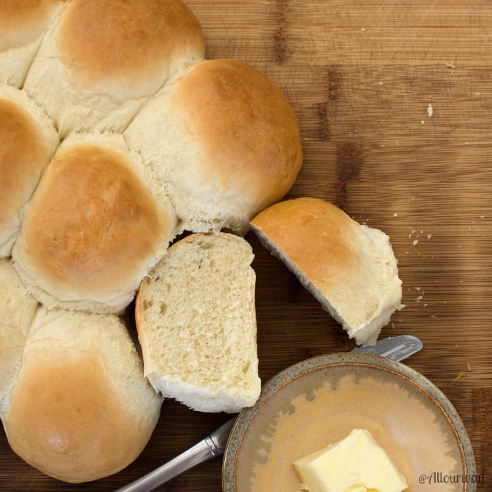 Easy 3-Hour Italian Dinner Rolls Feathery Light and Tasty @allourway.com