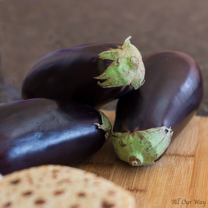 Baba Ghanoush is a Mediterranean eggplant dip that tastes smokey, garlicky, nutty, and is irresistible. 