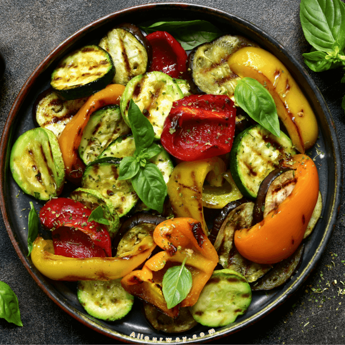 Grilled Vegetables with zucchini, colored peppers.