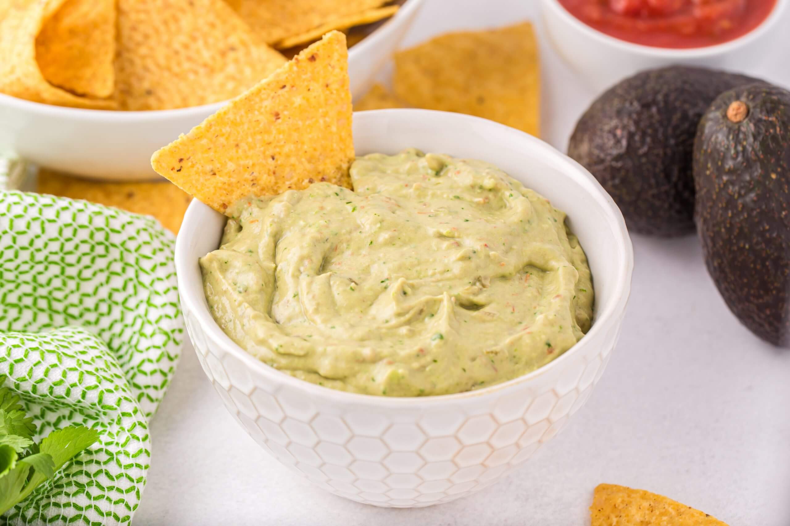 Easy Creamy Guacamole Salsa Recipe