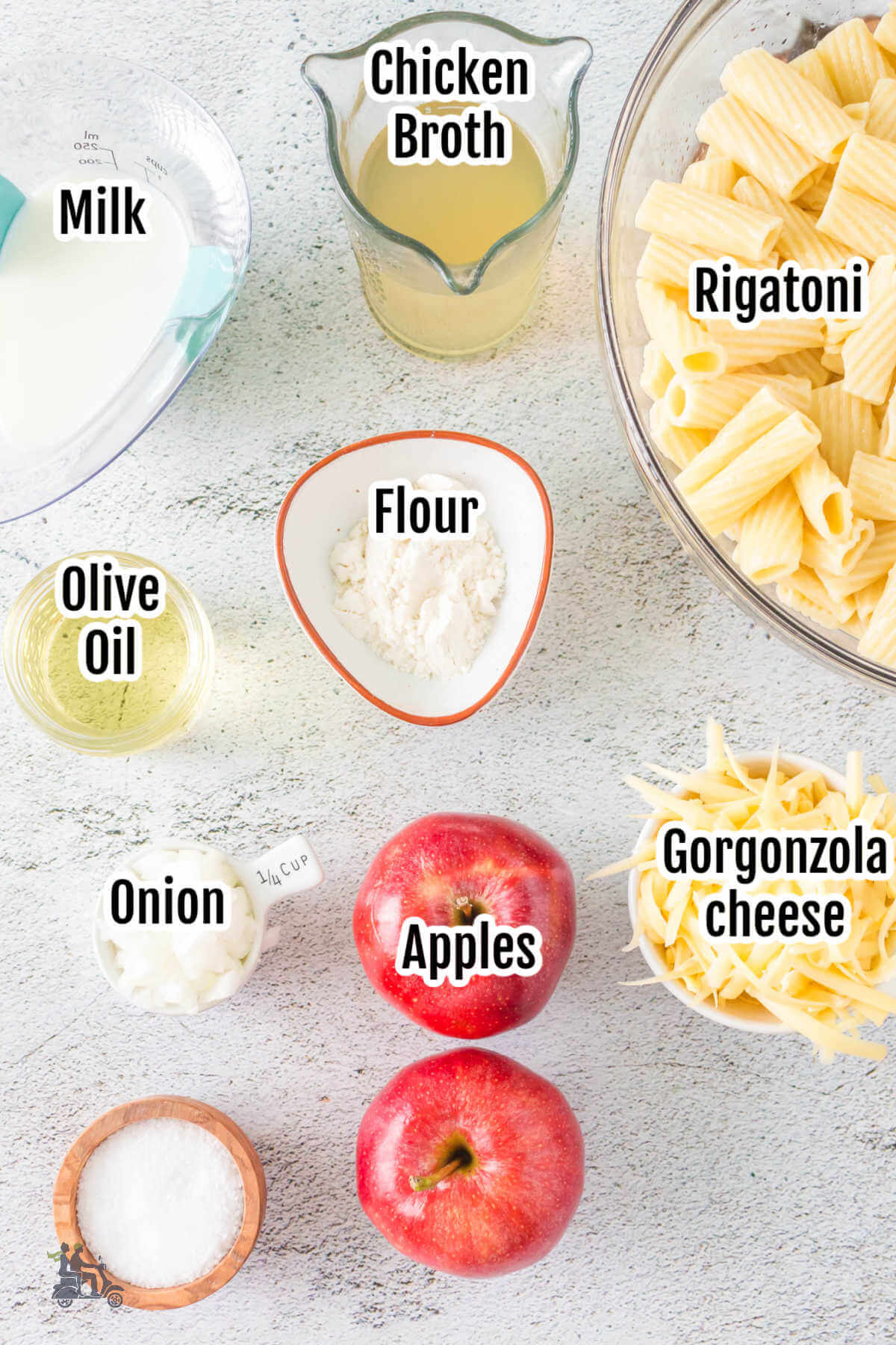 Image of the ingredients for the Apple Gorgonzola pasta. 