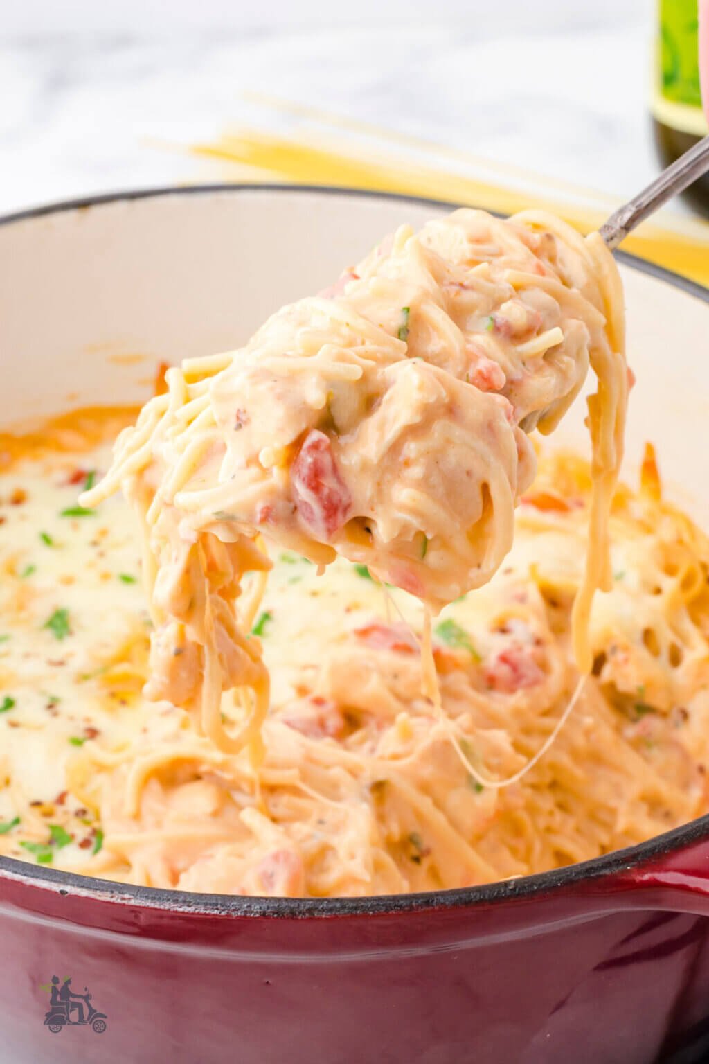 one-pan-spicy-chicken-spaghetti-with-ro-tel-tomatoes