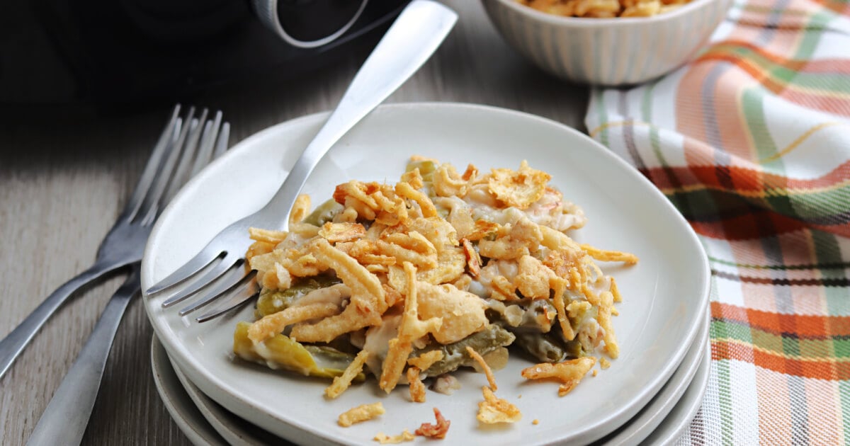 Easy Crockpot Green Bean Casserole