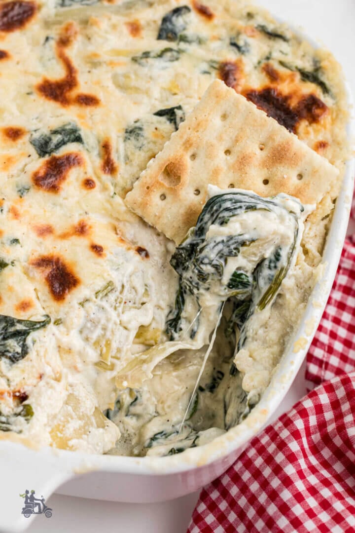 Easy Hot Spinach Artichoke Dip