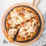 Mexican pizza using chicken and made like a fajita.