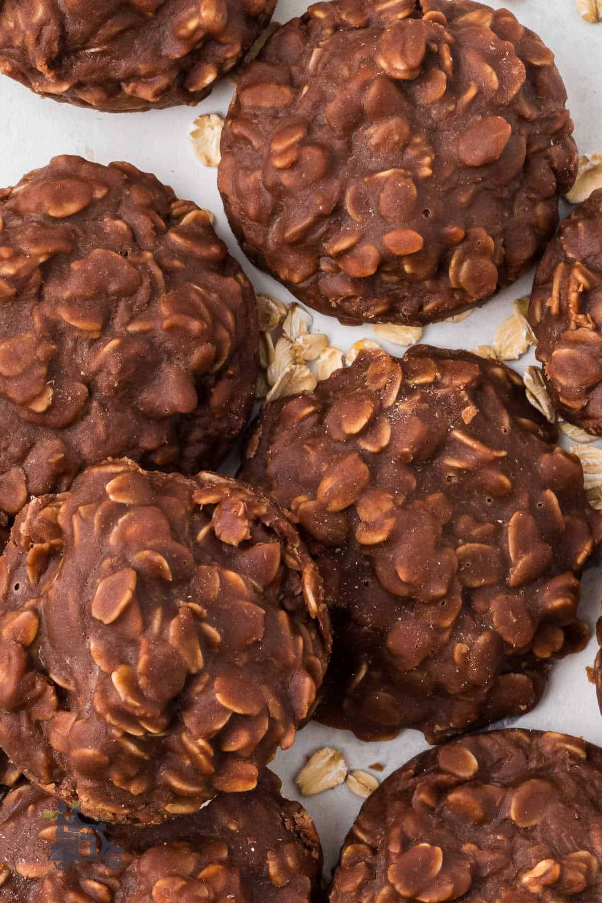 Old-fashioned chocolate oatmeal cookies made without baking.