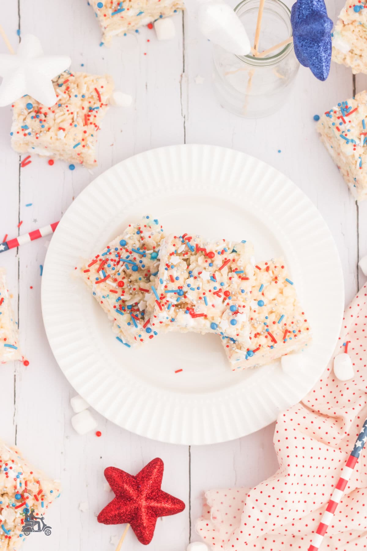 These are child-friendly desserts that help them celebrate Patriotic occasions.